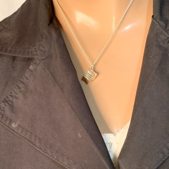 Authentic Tiffany & Co 925 Silver Atlas Cube Necklace - Picture 8 of 9